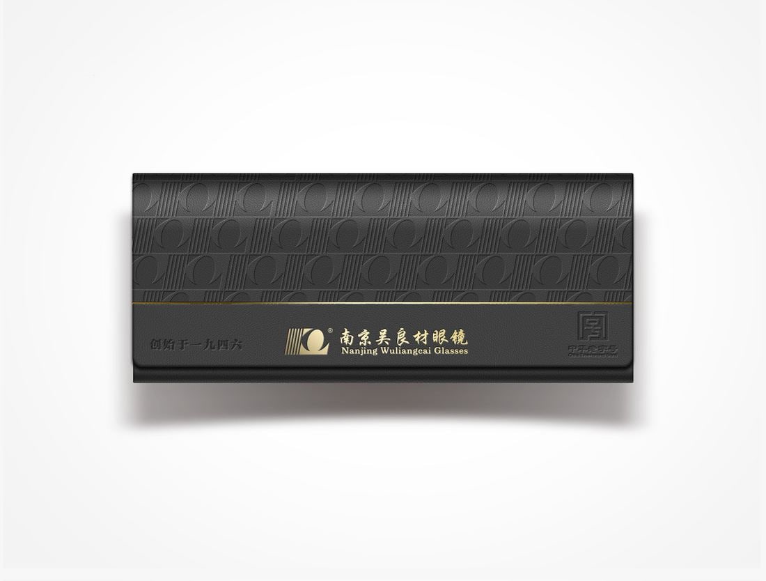 南京吴良材黑金压纹镜盒